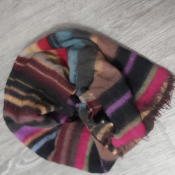 Club Monaco Scarf - Picture 5 of 9